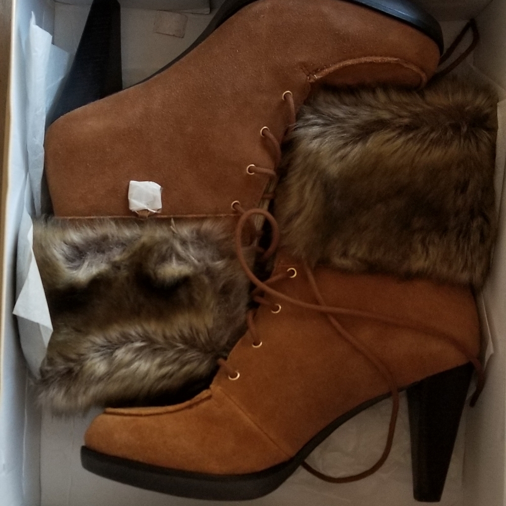 NWT Michael Kors Suede Boots with Faux Fur Trim